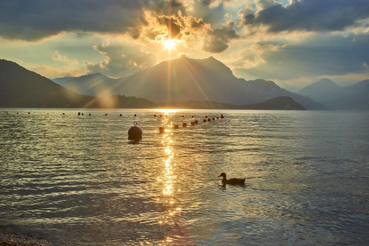 Window On The Lake فارينا المظهر الخارجي الصورة